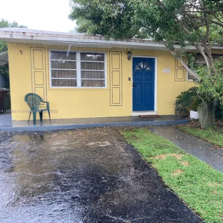 Buy this 3 bed house on 2619 West 9th Court in Hialeah, FL 33010