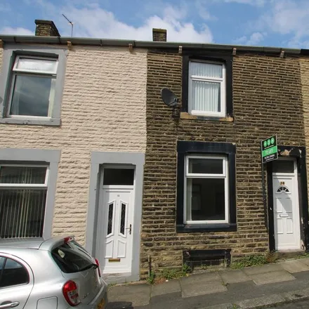 Rent this 3 bed townhouse on Back Commercial Street in Brierfield, BB9 5RZ