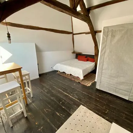 Rent this 3 bed apartment on 31 Place de la Libération in 76230 Bois-Guillaume, France