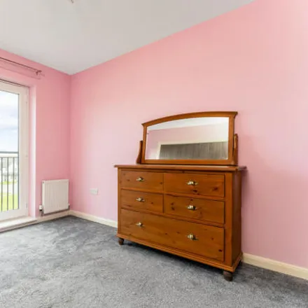 Image 7 - Stewart Crescent, Dunfermline, KY11 8NP, United Kingdom - Apartment for sale