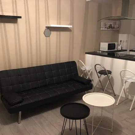 Rent this 1 bed apartment on 16 Rue de l'Hôtel de Ville in 81000 Albi, France