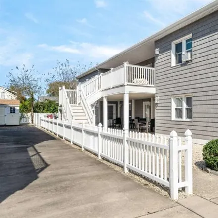 Buy this 2 bed condo on 9847 2nd Avenue in Stone Harbor, Cape May County