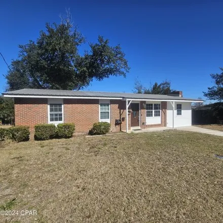 Buy this 3 bed house on 3809 East 4th Court in Springfield, Bay County