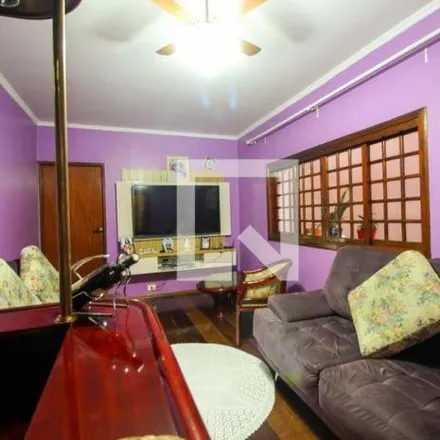 Rent this 5 bed house on Rua Sete Lagoas in 27, Rua Sete Lagoas