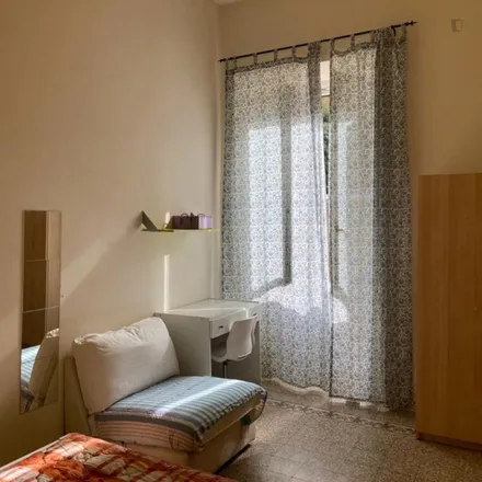 Image 2 - Lodi, Via La Spezia, 00182 Rome RM, Italy - Room for rent