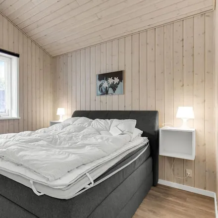 Rent this 3 bed house on Psykiatrien i Region Syddanmark in Kresten Philipsens Vej, Aabenraa