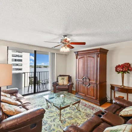 Image 4 - Lakeshore Drive, North Palm Beach, FL 33408, USA - Apartment for rent