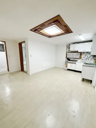 Rent this 2 bed apartment on 서울특별시 성북구 삼선동2가 259