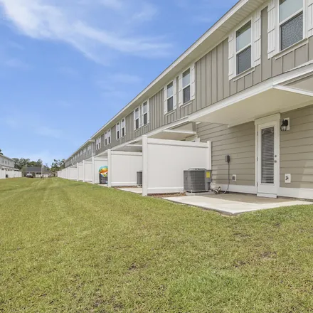 Image 3 - Orkin Pest Control, Caleigh Court, Lynn Haven, FL 32444, USA - Townhouse for sale
