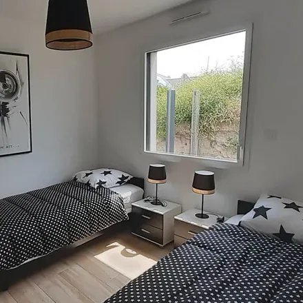 Rent this 4 bed house on 29890 Plounéour-Brignogan-Plages