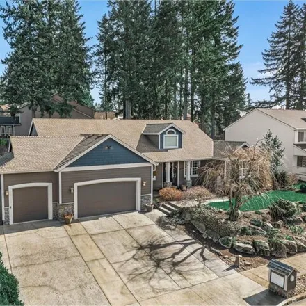 Image 2 - 16120 Trail Drive, Oregon City, OR 97045, USA - House for sale