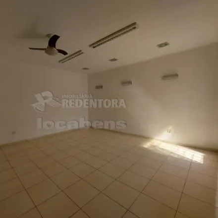 Buy this 5 bed house on Rua Comendador Antônio Teixeira Côrrea Leite in Nova Redentora, São José do Rio Preto - SP