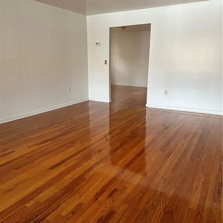 Rent this 2 bed apartment on 28 Duryea Avenue in City of Mount Vernon, NY 10550