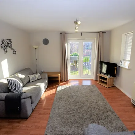 Rent this 2 bed apartment on Caxton Road in Bulwell, NG5 1RH