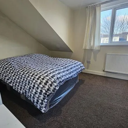Rent this 3 bed apartment on Mary Morris House in Shire Oak Road, Leeds