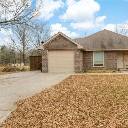 Buy this 3 bed house on Sunrise Drive in Paris, TX 75462