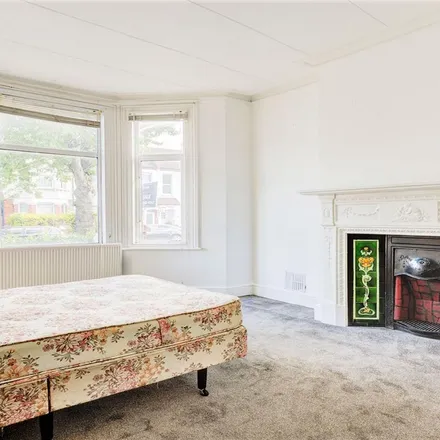 Image 3 - 6 Oxford Road, London, NW6 5FZ, United Kingdom - Apartment for rent