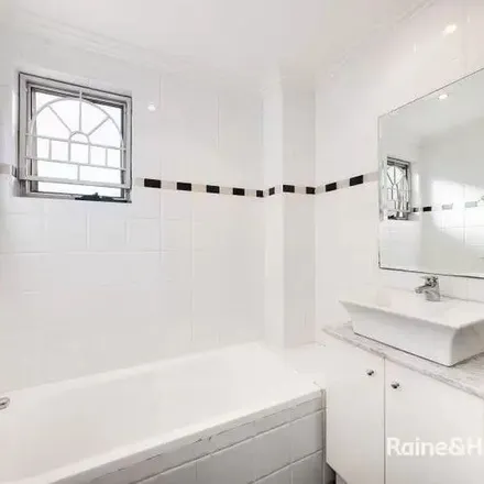Image 5 - 39 Wansey Road, Randwick NSW 2031, Australia - Apartment for rent