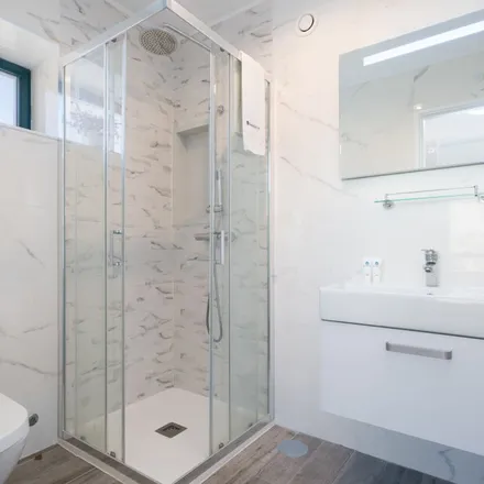 Rent this 4 bed apartment on Rua Parque da República in 4430-193 Vila Nova de Gaia, Portugal