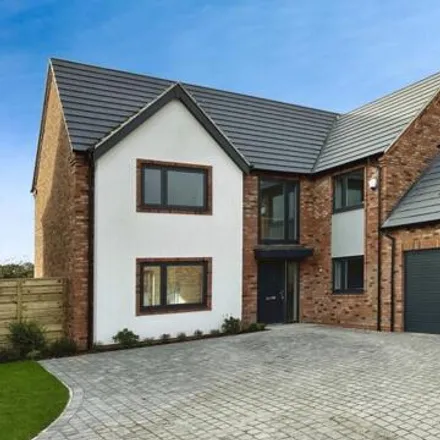 Buy this 5 bed house on South View Drive in Clarborough, DN22 9JY