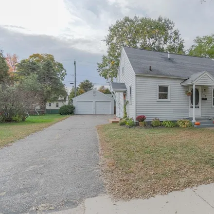 Buy this 4 bed house on 708 North 9th Avenue in Wausau, WI 54401