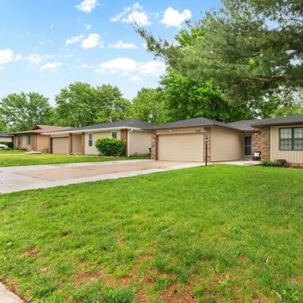Buy this 3 bed house on 2200 South Westwood Avenue in Springfield, MO 65807