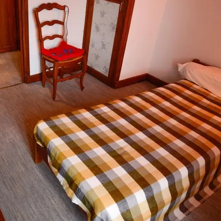 Rent this 3 bed house on 48130 Peyre en Aubrac