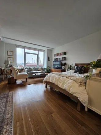 Image 3 - 101 Bedford Avenue, New York, NY 11211, USA - Apartment for rent