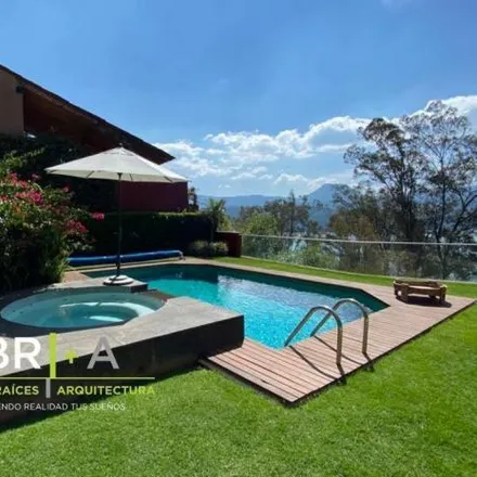 Buy this 4 bed house on Calle Panorámica in Centro, 51200 Valle de Bravo
