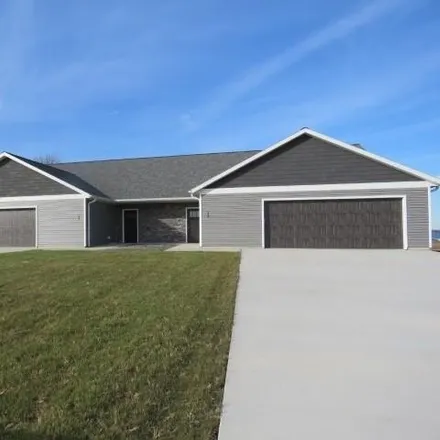 Buy this 2 bed house on unnamed road in Fox Lake, Dodge County
