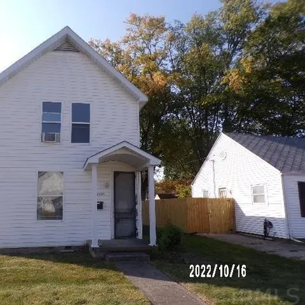 Buy this 2 bed duplex on 4124 South Landess Street in Marion, IN 46953