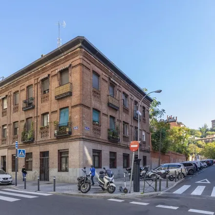 Image 3 - Madrid, Subestación de Mazarredo, Calle de Juan Duque, 28005 Madrid - Apartment for rent