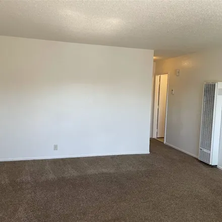 Image 5 - 2032 Olive Avenue, Atwater, CA 95301, USA - Apartment for rent