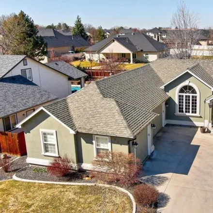 Buy this 3 bed house on 886 East Willow Lane in Caldwell, ID 83605