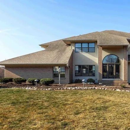 Image 1 - Crow Valley Golf Club, 4315 East 60th Street, Pleasant Valley Township, Davenport, IA 52807, USA - House for sale