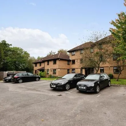 Buy this 1 bed apartment on unnamed road in Colnbrook, SL3 0RA