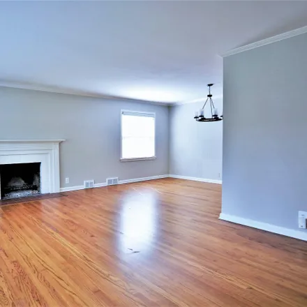 Image 3 - 837 Harcourt Road, Grosse Pointe Park, MI 48230, USA - House for rent