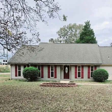 Image 1 - 477 Holly Hills Road, Holly Hills, Columbus, MS 39705, USA - House for sale