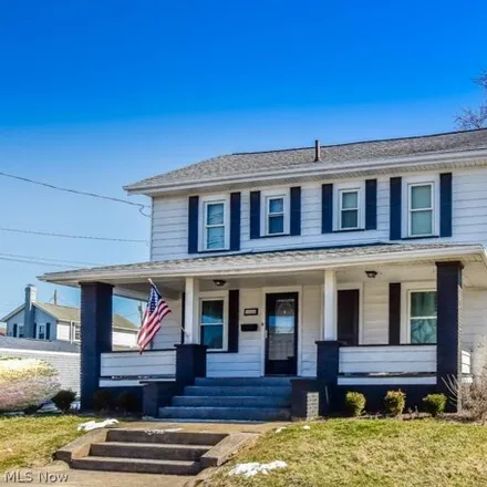 Buy this 4 bed house on 136 South Market Street in East Canton, Stark County
