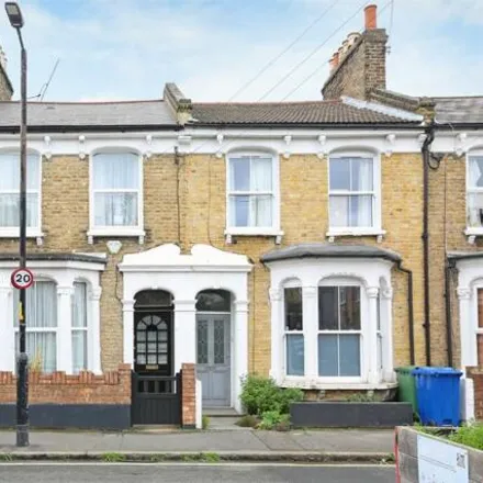 Buy this 3 bed townhouse on 107 Fenham Road in London, SE15 1AE