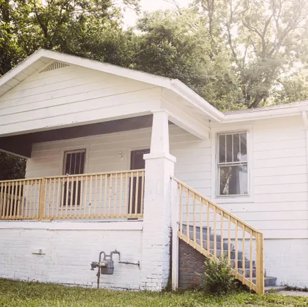 Buy this 2 bed house on 1516 North Chamberlain Avenue in East Chattanooga, Chattanooga
