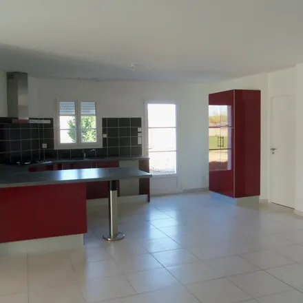 Image 2 - unnamed road, 81500 Lavaur, France - Apartment for rent