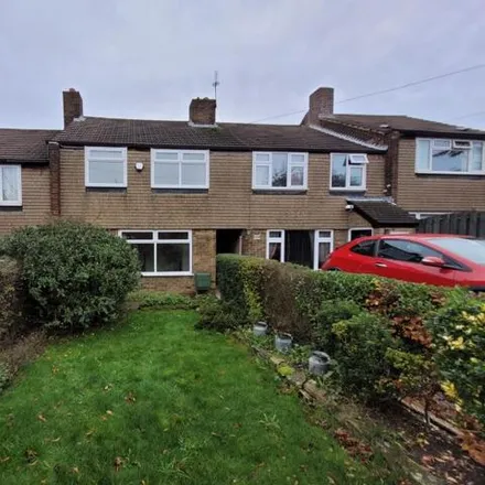 Rent this 3 bed townhouse on Main Road in Marsh Lane, S21 5RX