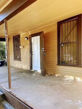 Buy this 3 bed house on 242 North U Street in Fresno, CA 93701