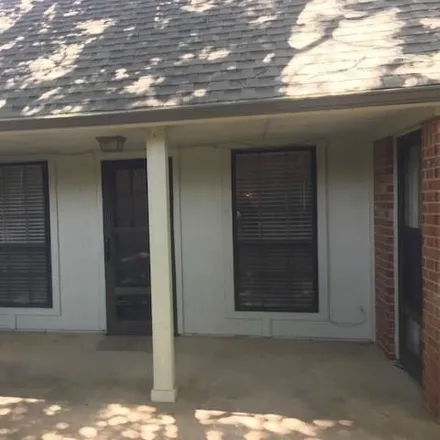 Image 2 - 3706 Indian Wells Drive, Arlington, TX 76017, USA - House for rent