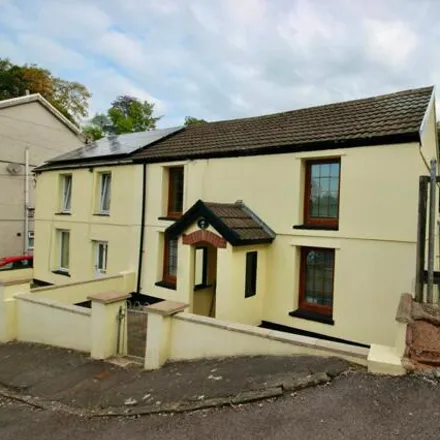 Image 2 - Quakers Yard Inn, The Gutty, Quakers Yard, CF46 5AN, United Kingdom - Duplex for sale