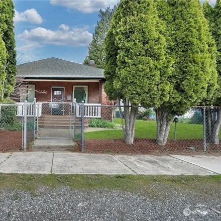 Buy this 2 bed house on 117 11th Street Southeast in Auburn, WA 98002