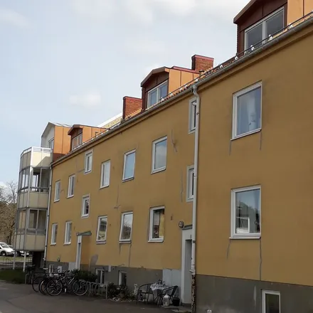 Rent this 2 bed apartment on Trädgårdsgatan 1H in 244 65 Furulund, Sweden