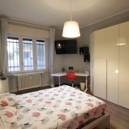 Image 5 - Cosy one-bedroom flat close to Portello metro station  Milan 20149 - Apartment for rent