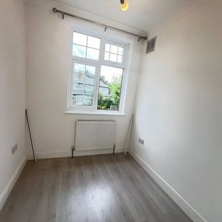Rent this 4 bed duplex on Howdens Joinery in Larkshall Road, London